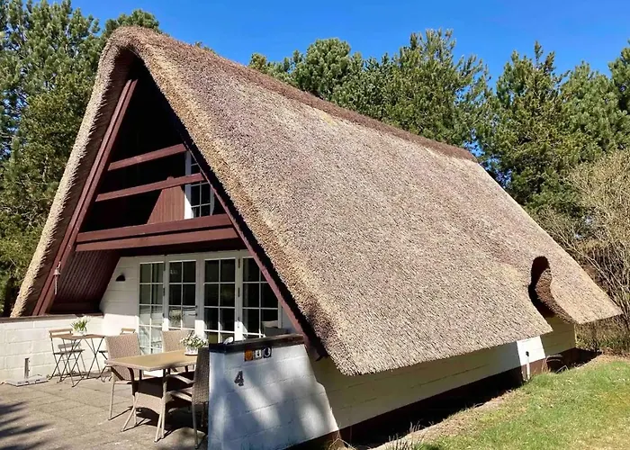 Дом отдыха Thatched House Near Skodshoved *